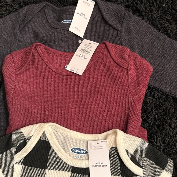 Long sleeve baby onesie bundle - Picture 7 of 7